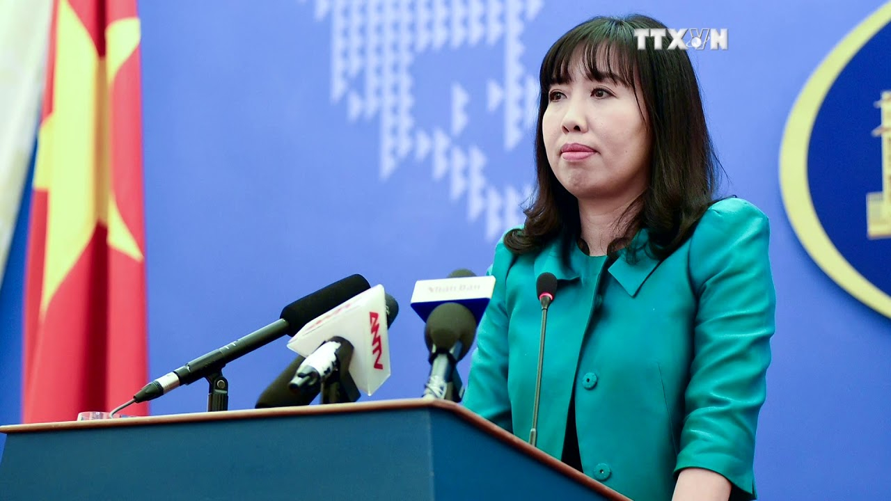 Vì sao thang máy có gương, nhà sản xuất nêu 3 lý do khiến nhiều người bất ngờ