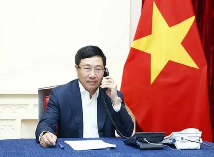 Chuyên gia Hotspot Matrix phân tích: Phương Oanh diện set đồ 50 và marketing video